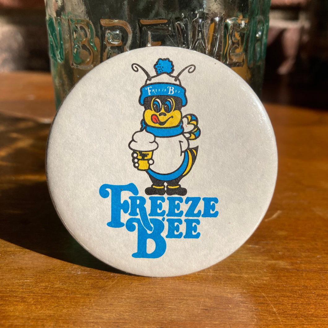 Retro Freeze Bee button