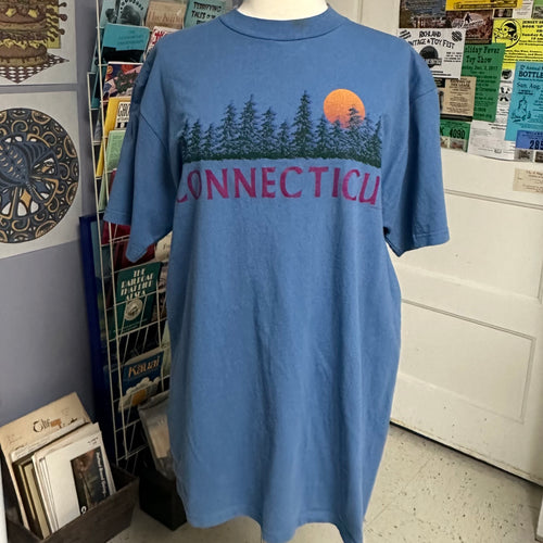 Vintage blue Connecticut shirt with sunset image and trees