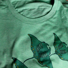 Hawaiian Manta Ray shirt - RadCakes Shirt Printing